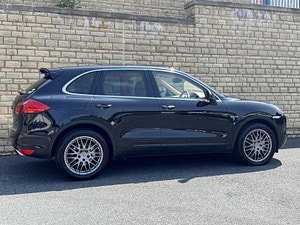 Porsche Cayenne thumbnail