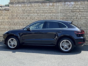 Porsche Macan thumbnail