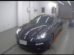 Porsche Panamera thumbnail