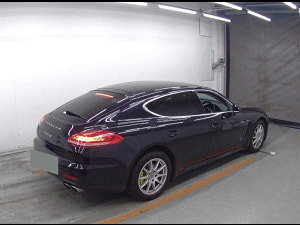 Porsche Panamera thumbnail