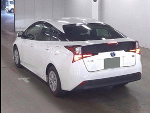 Toyota Prius thumbnail