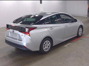Toyota Prius thumbnail