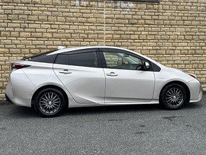 Toyota Prius thumbnail