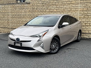 Toyota Prius thumbnail