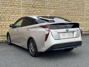 Toyota Prius thumbnail