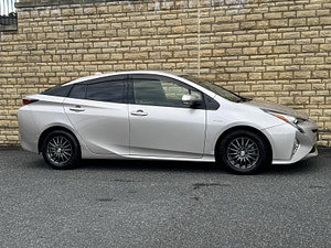 Toyota Prius thumbnail