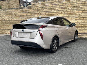 Toyota Prius thumbnail