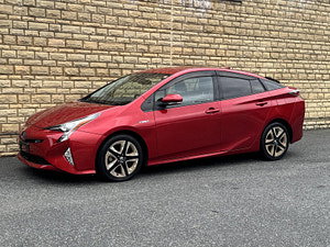 Toyota Prius thumbnail