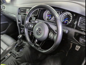 Volkswagen Golf r thumbnail