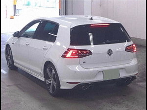 Volkswagen Golf r thumbnail
