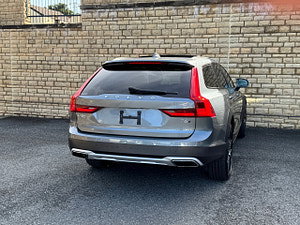 Volvo V90 cross country thumbnail