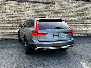 Volvo V90 cross country thumbnail