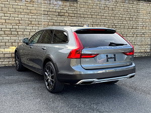 Volvo V90 cross country thumbnail