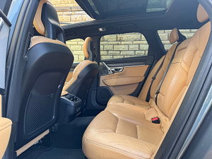 Volvo V90 cross country thumbnail