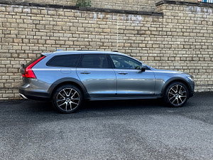 Volvo V90 cross country thumbnail