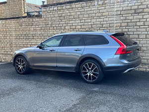 Volvo V90 cross country thumbnail