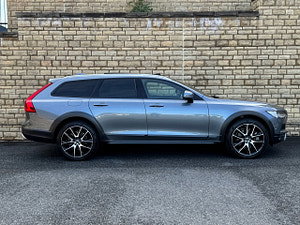 Volvo V90 cross country thumbnail