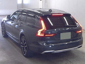 Volvo V90 cross country thumbnail