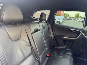 Volvo XC60 thumbnail
