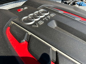 Audi RS6 Avant thumbnail