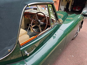 Jaguar XK thumbnail