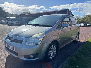 Toyota Corolla Verso thumbnail