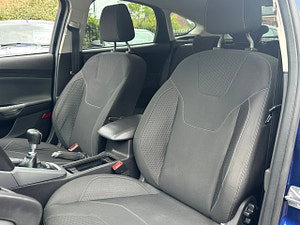 Ford Focus thumbnail