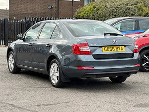Skoda Octavia thumbnail