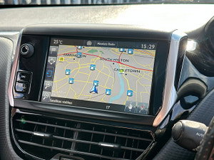 Peugeot 2008 thumbnail