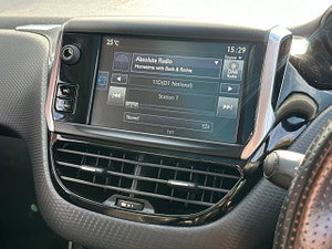 Peugeot 2008 thumbnail