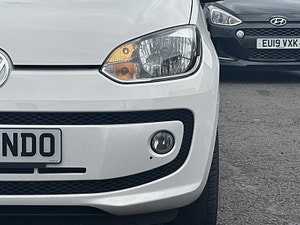 Volkswagen up! thumbnail