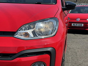 Volkswagen up! thumbnail