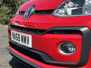Volkswagen up! thumbnail