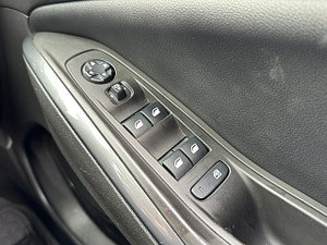Vauxhall Grandland X thumbnail