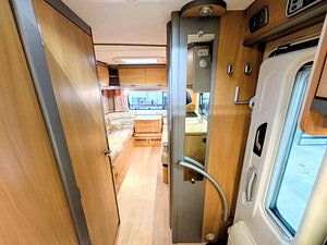 Swift Voyager 695 EL thumbnail