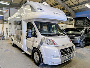 Swift Voyager 695 EL thumbnail