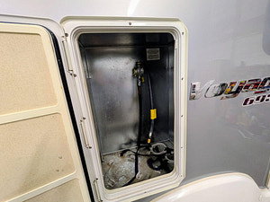 Swift Voyager 695 EL thumbnail