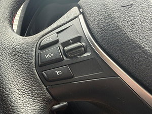 BMW 1 Series thumbnail