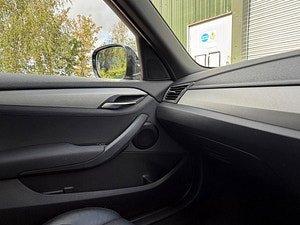 BMW X1 thumbnail