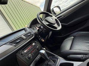 BMW X1 thumbnail
