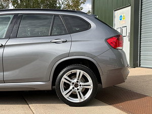 BMW X1 thumbnail