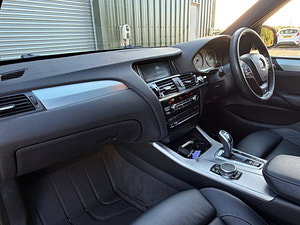 BMW X3 thumbnail