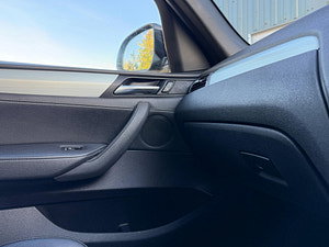 BMW X3 thumbnail