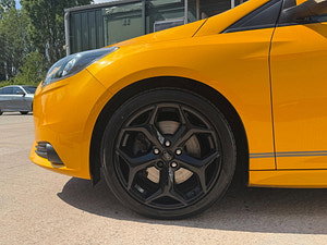 Ford Focus thumbnail