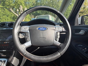 Ford S-Max thumbnail