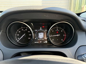 Land Rover Discovery Sport thumbnail