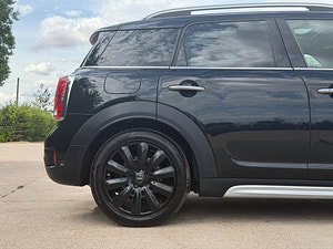 MINI Countryman thumbnail