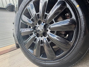 MINI Countryman thumbnail