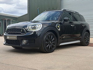 MINI Countryman thumbnail