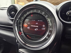 MINI Countryman thumbnail